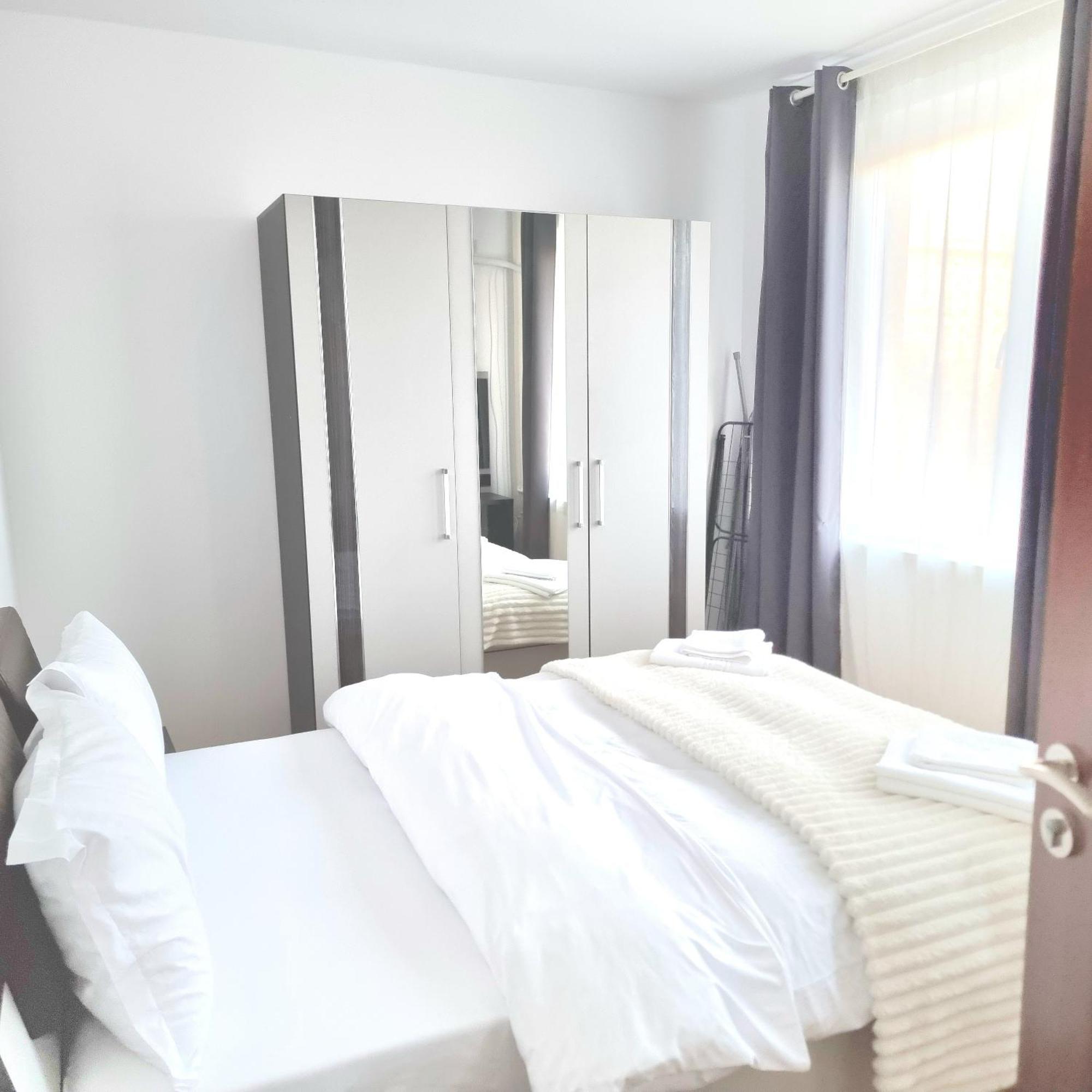 Chic Comfort 1Bdr With Landmark View - Concerthall Bucarest Exterior foto